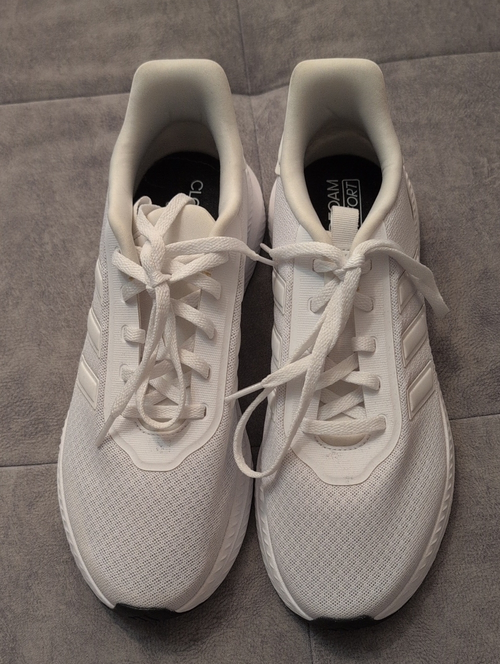 Men's White Athletic Mesh Sneakers - Classic Comfort